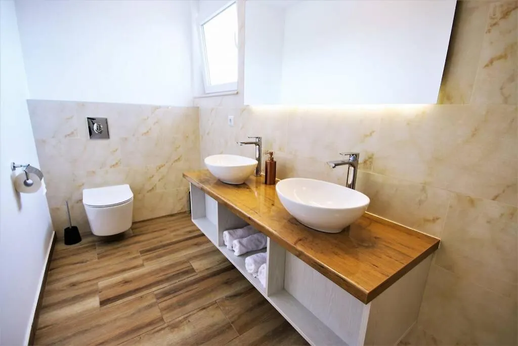 New Villa With Pool Barbariga